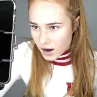 Na projekciji filma Dekliška druščina bo prisotna tudi režiserka 
Susanne Regina Meures.