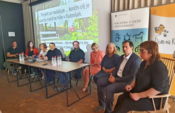 Izzivov in sivih lis na področju deinstitucionalizacije je še veliko, so si bili edini razpravljalci na mednarodni 
konferenci v Lipici, kjer so se zbrali strokovnjaki iz 19 evropskih držav. 