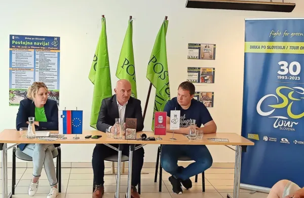 Primorsko etapo so predstavili (z leve) Sidonija Zega, Bogdan Fink 
(organizacijski direktor dirke)  in Klemen Grilj. 