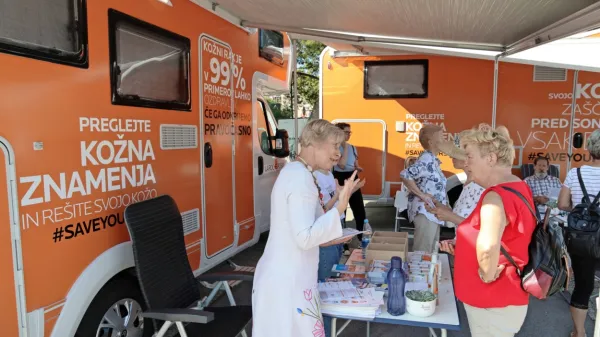 Velika večina znamenj na koži ni nevarnih, a obstaja možnost, da 
se iz nekaterih razvije kožni rak. 
