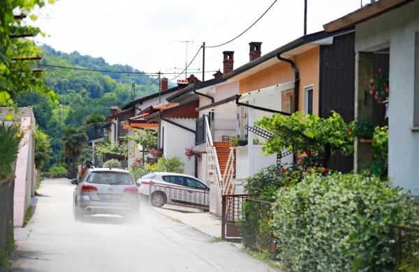 Po večurnem pogajanju s 45-letnim domačinom se je drama v Čargovi ulici v četrtek okoli 22. ure le končala.