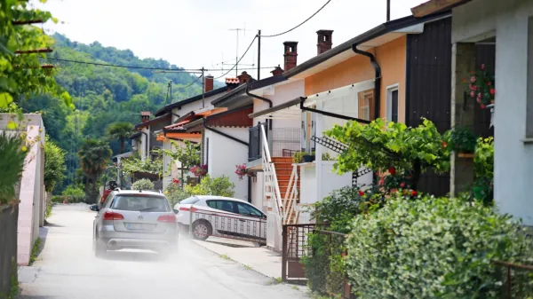 Po večurnem pogajanju s 45-letnim domačinom se je drama v Čargovi ulici v četrtek okoli 22. ure le končala.