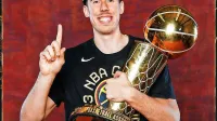 Vlatko Čančar s pokalom prvaka lige NBA