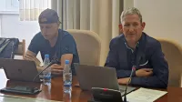 Peter Boršić (desno) poziva, naj ustavno sodišče zakonske nejasnosti pri izračunu števila elektorjev odpravi enkrat za vselej. 
