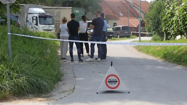 Policija naj bi jutri sporočila več podrobnosti o tragičnem dogodku 
v naselju Sveti Lovrenc pri Preboldu.  