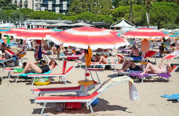 Le še danes povsod več kot 30 stopinj