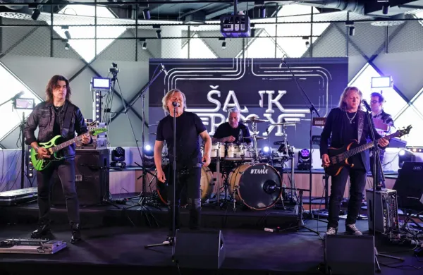 V Zeleni Gaj prihajajo Šank Rock.