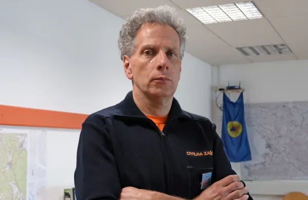 Sandi Curk, poveljnik regijskega štaba Civilne zaščite za Notranjsko,  si je nagrado Državljan Evrope za leto 2023 prislužil s 
projektom pomoči ukrajinskim sirotam in beguncem.