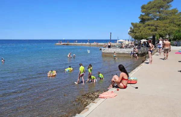 Plaža Strunjan, ki jo imajo  Terme Krka v najemu že več kot 60 
let.