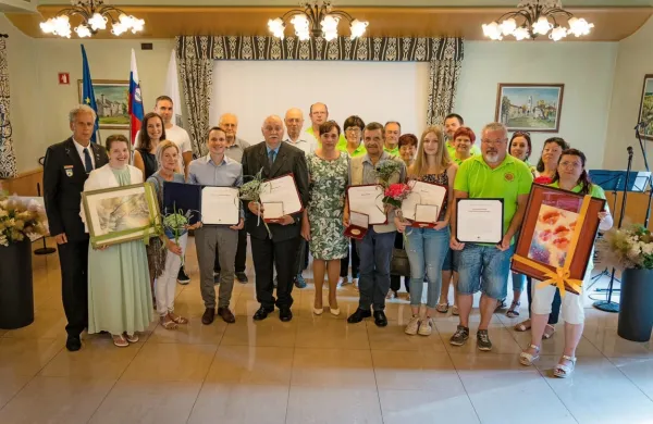 Ob občinskem prazniku tri plakete in dve priznanji