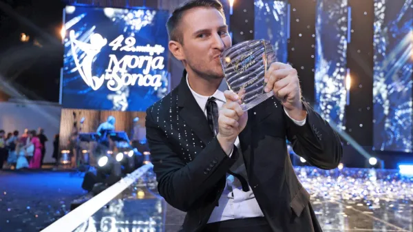 Veliki zmagovalec letošnjih Melodij morja in sonca Gregor Ravnik