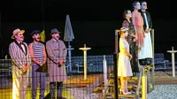 Poletni fašizem: to ni tvoje morje, to ni tvoja plaža, to ni tvoja država (foto)