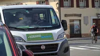 Kombiji dnevno vozijo po štirih stalnih povezavah. 
