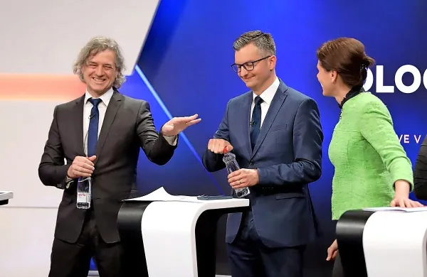 Marjan Šarec (desno) in   Robert Golob