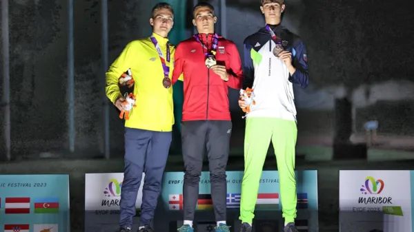 Najboljši v metu kopja, od leve: Ilia Saievskyi, Roch Krukowski in 
Tom Teršek.