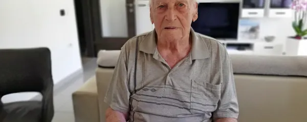 99-letni Alojz Bucik, poslednji še živeči borec Prve prekomorske brigade, se nikoli ni rad preveč izpostavljal in je zato bil  doslej kar 
nekoliko spregledan. 