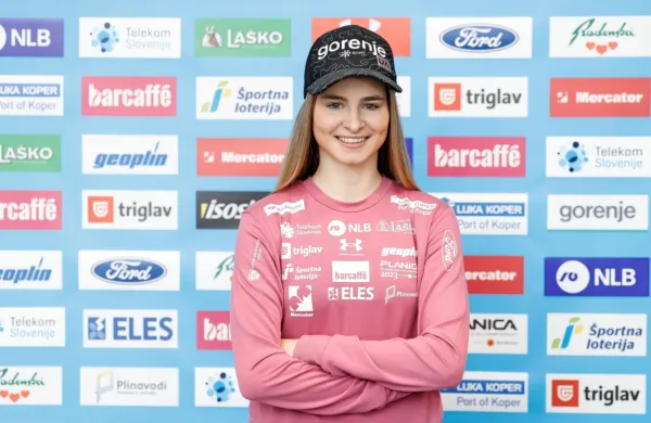 Nika Križnar