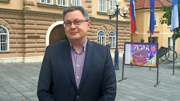 Dušan Stojanovič iz Slovenj Gradca je  član državnega zbora prvi 
mandat.  