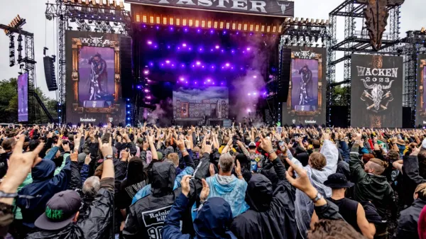 Na Wacknu vsako leto nastopijo najbolj zveneča imena metalske 
scene. 