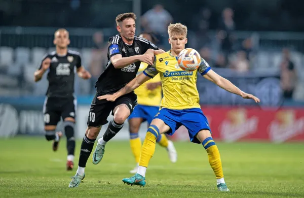 Medtem ko je Ivan Šarić (levo) ostal pri Muri, je Vid Koderman 
zapustil Koper in odšel v Celje.