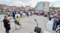 Kmetijska ministrica Irena Šinko je  napovedala, da bo država v bližnji prihodnosti vlagala v sladkovodno 
ribištvo. Ribiško infrastrukturo pa je v Izoli  obnovil Grafist skupaj s partnerjem Adriaingom.  