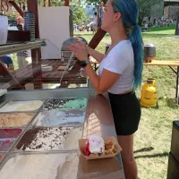 Devet ponudnikov je k žlikrofom ponudilo preko 30 omak. Najbolj 
nenavadna je bila s sladoledom.