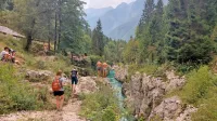 Najmanj 80.000 ljudi vsako leto  občuduje Velika korita. 