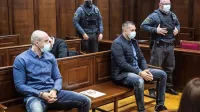 Na sodišču  v  Kopru  so  Bojana  Stanojevića  (levo)  in  Klemna  
Kadivca  obsodili  zaradi   protipravnega  odvzema  prostosti  in  ne  
ugrabitve.  