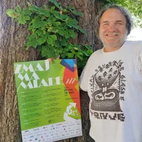 Programski vodja festivala Zmaj 'ma mlade Samo Vesel je z ekipo tudi 
letos poskrbel za pester nabor dogodkov.  