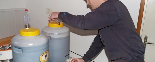 Matej Pelicon je pred dobrimi desetimi leti pivo varil še doma v 
manjših količinah, a ideja o postavitvi lastne pivovarne je bila že 
živa.