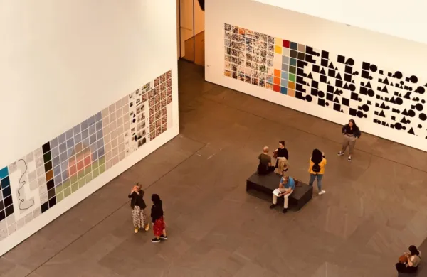 V Muzeju moderne umetnosti (MoMA) v New Yorku  prikazujejo 
retrospektivo jugoslovanskih filmov  šestdesetih let.