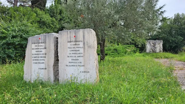 Spominsko obeležje v Bertokih