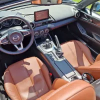 Takšen užitkarski roadster stane malenkost manj kot 37 tisoč 
evrov.