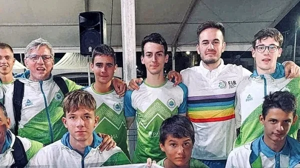 Mladi balinarski reprezentanti so se iz Alžirije vrnili s šestimi 
kolajnami.