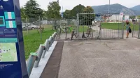 Eno od novih postajališč je tudi ob vhodu v športni park pri telovadnici Partizan. 