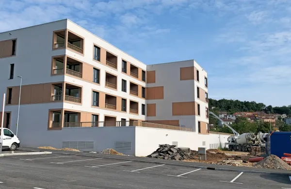 Ajdovski stanovanjski sklad bo v soseski Lotus kupil pet novih 
stanovanj, ki jih bo oddal v neprofitni najem.