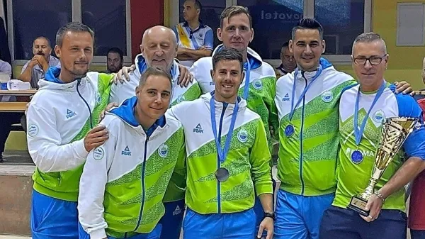Slovenski balinarji se z evropskega prvenstva vračajo s šestimi 
odličji.