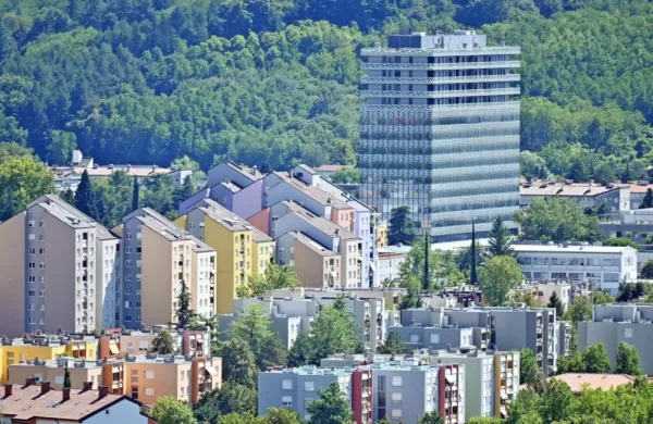 Nekateri  pridejo do nepremičnine težje kot ostali.