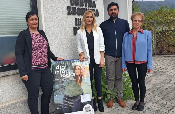  Ena od prvih 62 točk je od včeraj odprta tudi na obrtni zbornici v 
Ilirski Bistrici. 
