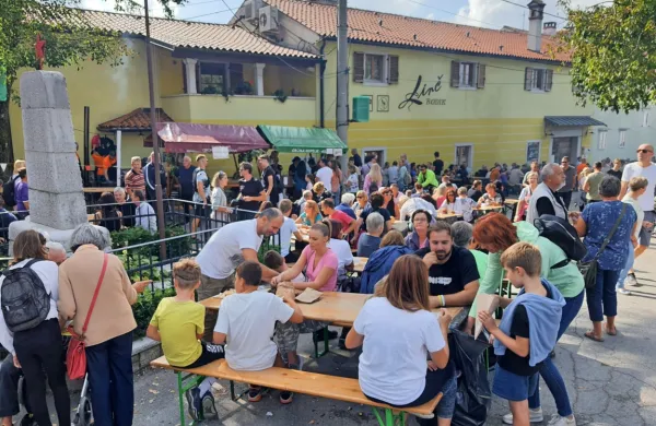 Obiskovalci od blizu in daleč se v Rodik  vedno znova radi vračajo  
zaradi pristnega  vzdušja in dobre domače hrane..