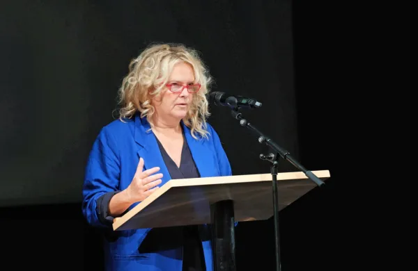 Direktorica Gledališča Koper Katja Pegan je prejšnji teden odprla Gledališče za 
otroke, toda svet zavoda zanj še ni  obravnaval projektnega načrta.