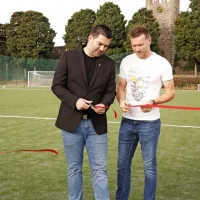 Novo nogometno igrišče sta z rezanjem traku odprla župan Andrej 
Korenika in nekdanji slovenski reprezentant, Pirančan, Matej 
Mavrič Rožič. 