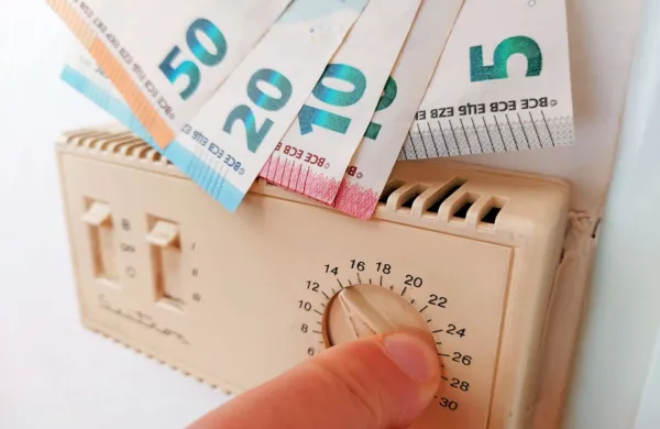Ogrevanje se draži za dobro petino, k nižjim stroškom je mogoče 
prispevati tudi z izogibanjem prevelikim temperaturnim skokom.