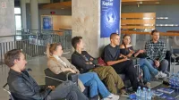 Novo uprizoritev so predstavili (z leve): igralci Jure Kopušar, Lara 
Fortuna in  Andrej Zalesjak, režiser Đorđe Nešović in dramaturginja 
Isidora Milosavljević ter umetniški vodja SNG Nova Gorica Marko 
Bratuš.     