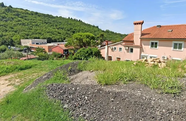 Piran: občina je za parcele na javni dražbi iztržila dober milijon evrov