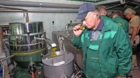 Oljar Sandi Babič iz Babičev ocenjuje, da letina ni niti senca 
lanske.