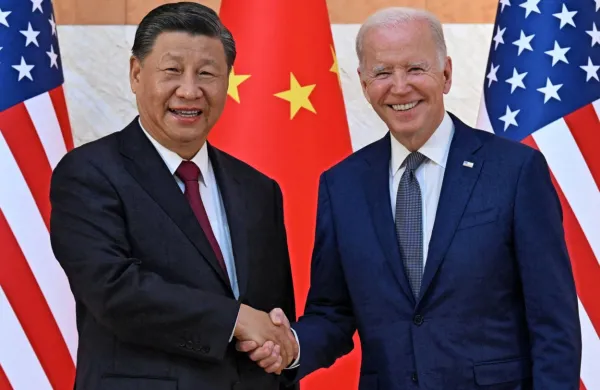 Kitajski predsednik Xi Jinping in ameriški predsednik Joe Biden.