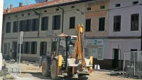 Zaključujejo z urejanjem vodovoda in kanalizacije, zaradi česar je 
bila občina več kot leto eno samo gradbišče.  