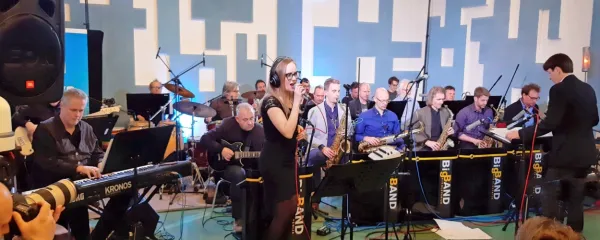 Desetkrat za ukinitev oglasov na RTV!