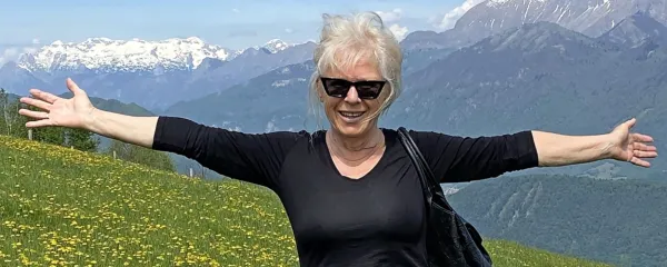 Dora Levpušček se zaveda, da ji je vsak dan posebej podarjen, zato 
uživa v njem, ne glede na to, ali se kaj dogaja ali ne. 
